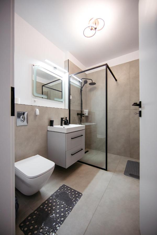 Ferienwohnung L&V Family Studio Sinaia Exterior foto